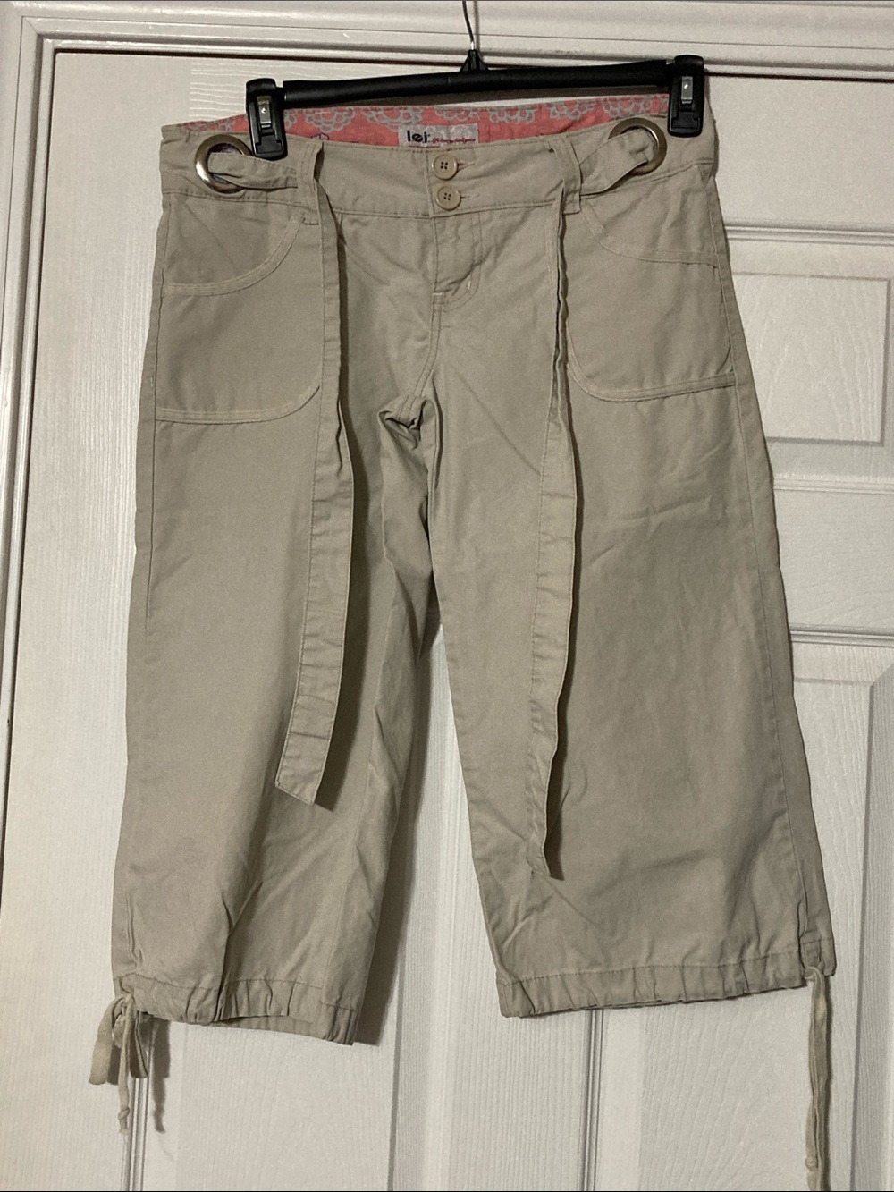 lei Beige Cargo Capris with Tie Belt - Low Waisted cut - size 5